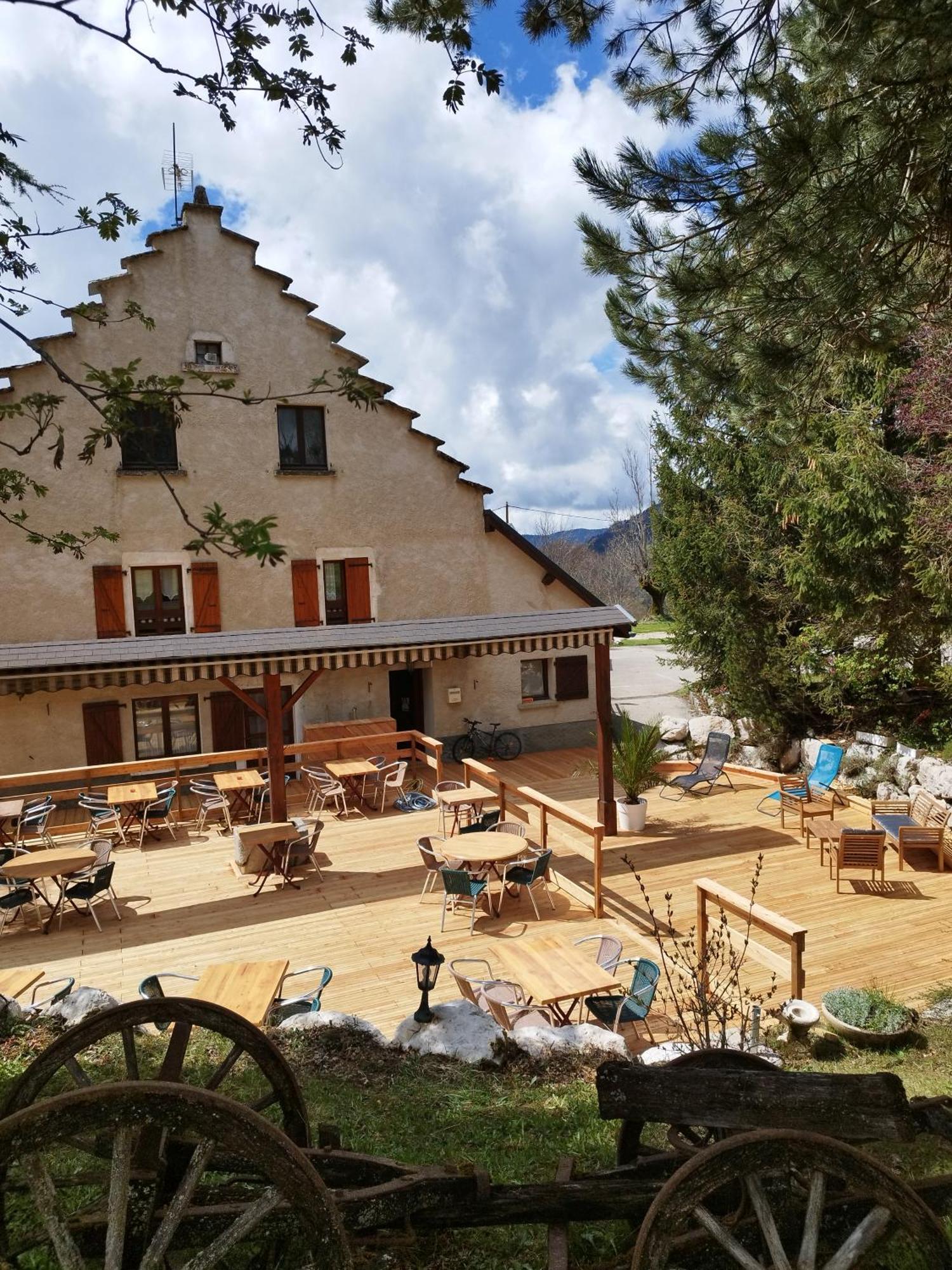 Des Montauds - & Restaurant 2*