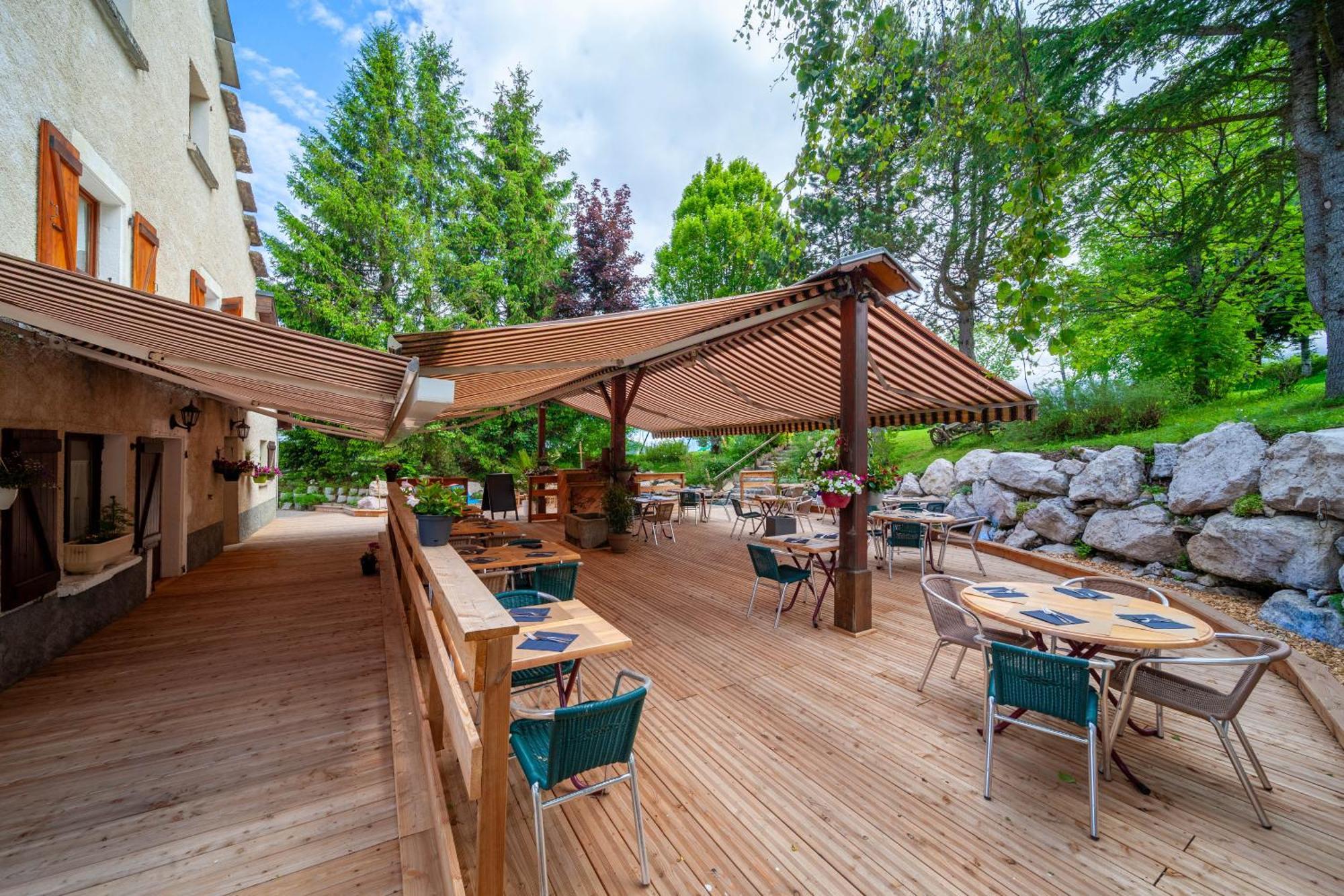 Hotel Des Montauds - & Restaurant 2*